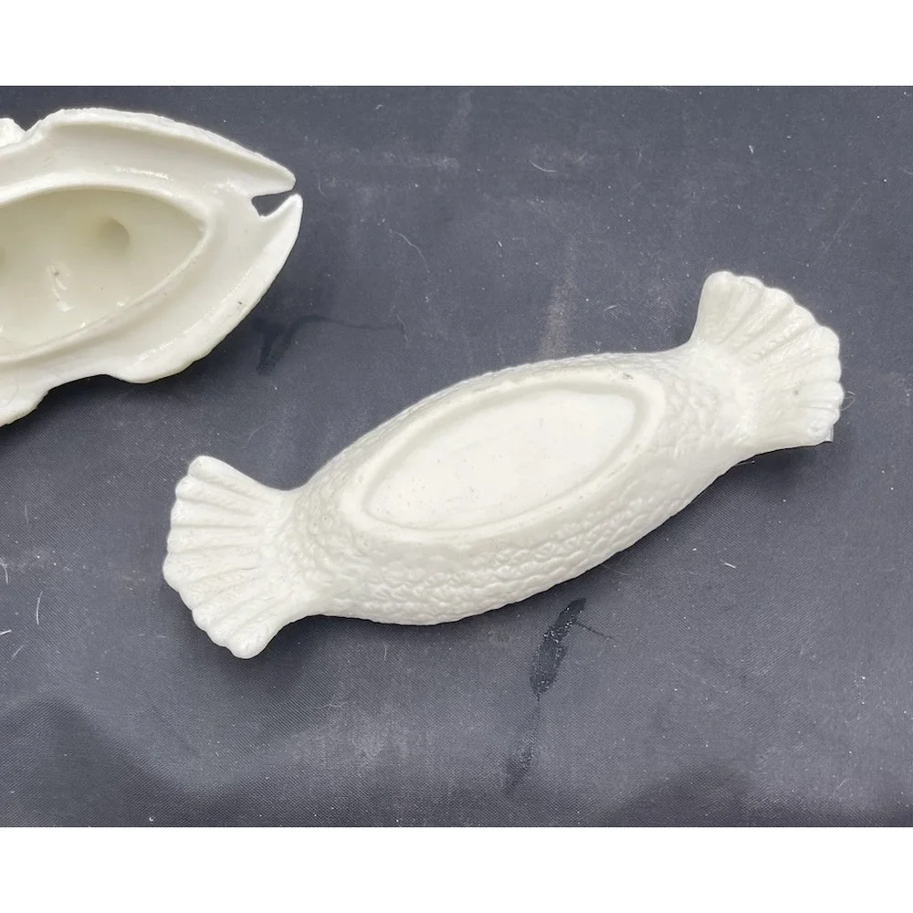 VNTG Porcelain Bisque Love Birds Trinket Box